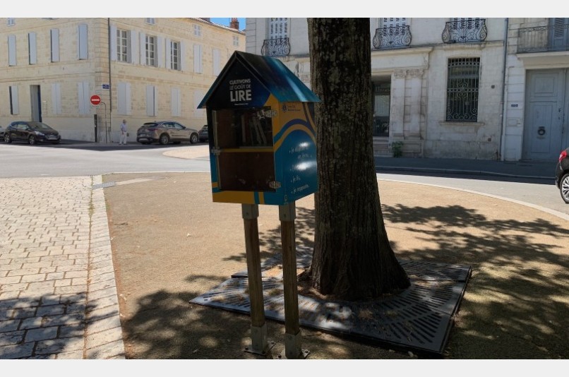 Boîte à livres - Rue Pierre Loti, ROCHEFORT | myBookBox by Cross Media Concept, l'annuaire collaboratif des bibliothèques partagées