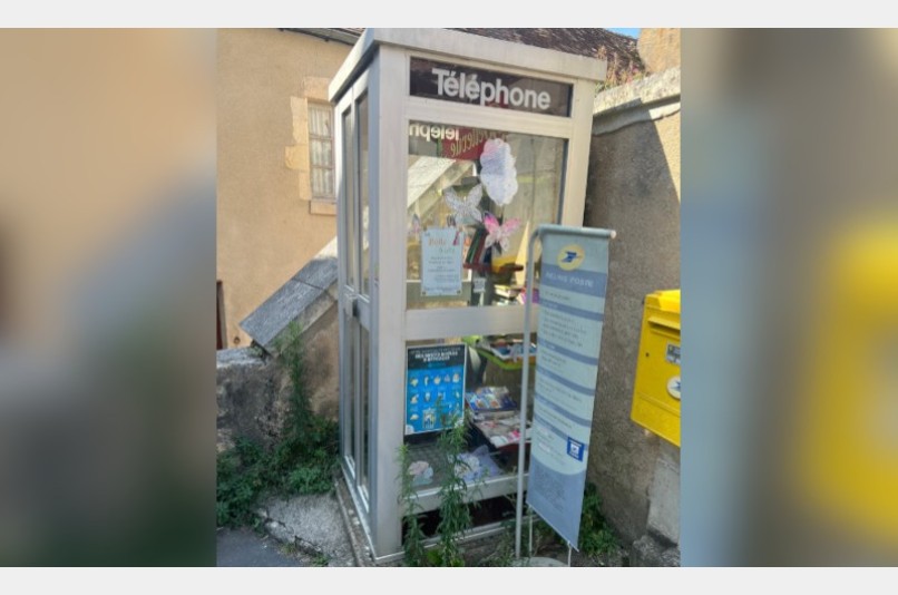 阅读箱 - 1 Rue de l'église, ANGLES-SUR-L'ANGLIN | myBookBox 由 Cross-Media Concept 创立, 共享图书箱目录