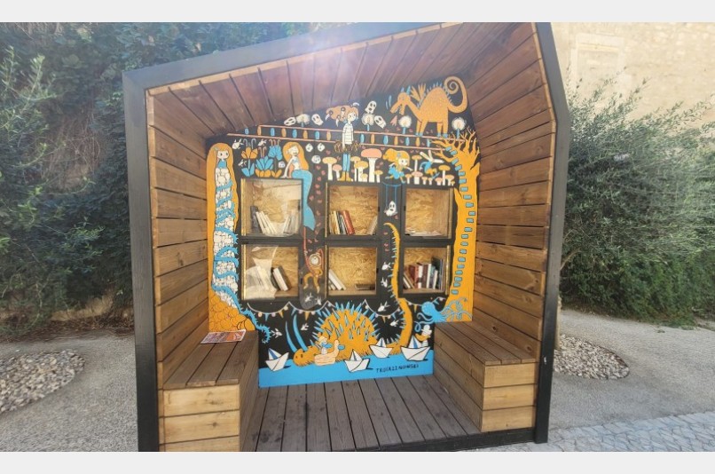 Book box - Pl. Bâtonnier Louis Gontier, TARASCON | myBookBox by Cross-Media Concept, the collaborative directory of shared libraries