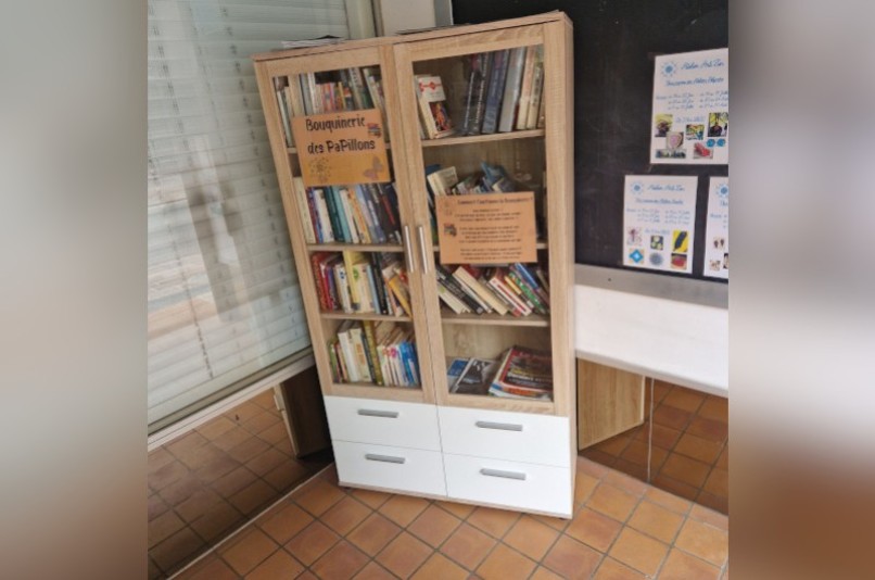 Bo&icirc;te &agrave; livres - 23 Rue du Bourg, AIRE-SUR-LA-LYS | myBookBox by Cross Media Concept, l'annuaire collaboratif des biblioth&egrave;ques partag&eacute;es