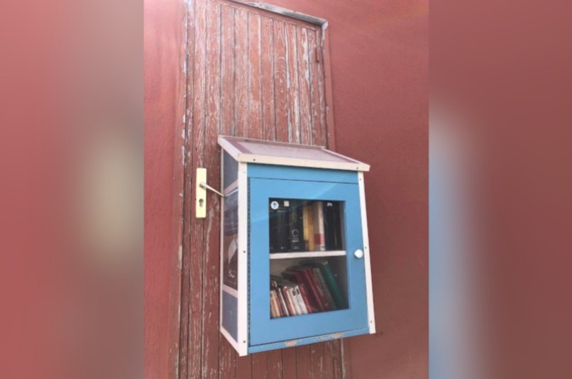 Boîte à livres - Avenue des Mimosas, SAINTE-MARIE-LA-MER | myBookBox by Cross Media Concept, l'annuaire collaboratif des bibliothèques partagées