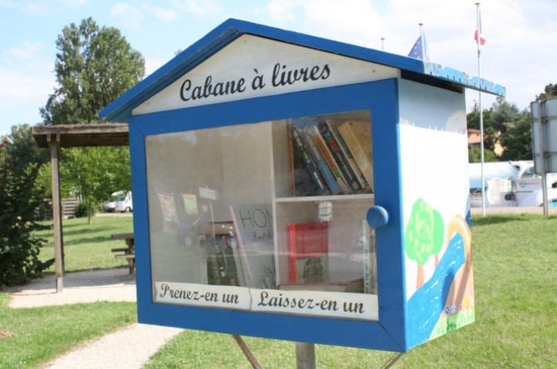 Boîte à livres - Halte fluviale, BUZET-SUR-BAÏSE | myBookBox by Cross Media Concept, l'annuaire collaboratif des bibliothèques partagées