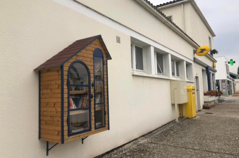 阅读箱 - La Poste, SAINT-SAVINIEN | myBookBox 由 Cross-Media Concept 创立, 共享图书箱目录