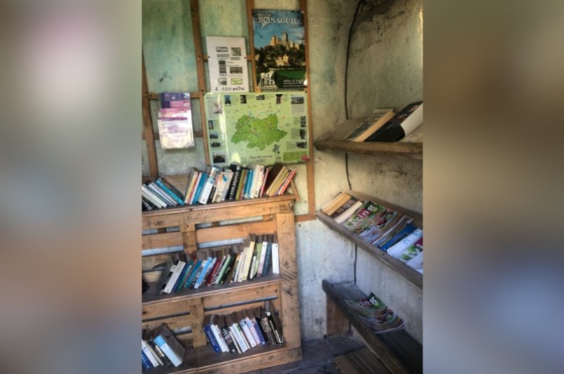 Boîte à livres - Aire Communale de Camping Car, LA SAUVETAT-DU-DROPT | myBookBox by Cross Media Concept, l'annuaire collaboratif des bibliothèques partagées