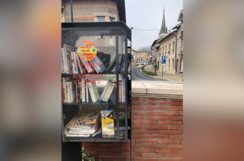 Boîte à livres - Boulevard Pierre Delbrel, MOISSAC | myBookBox by Cross Media Concept, l'annuaire collaboratif des bibliothèques partagées