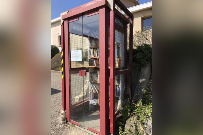 Boîte à livres - Rue du Vieux Château, JAZENEUIL | myBookBox by Cross Media Concept, l'annuaire collaboratif des bibliothèques partagées