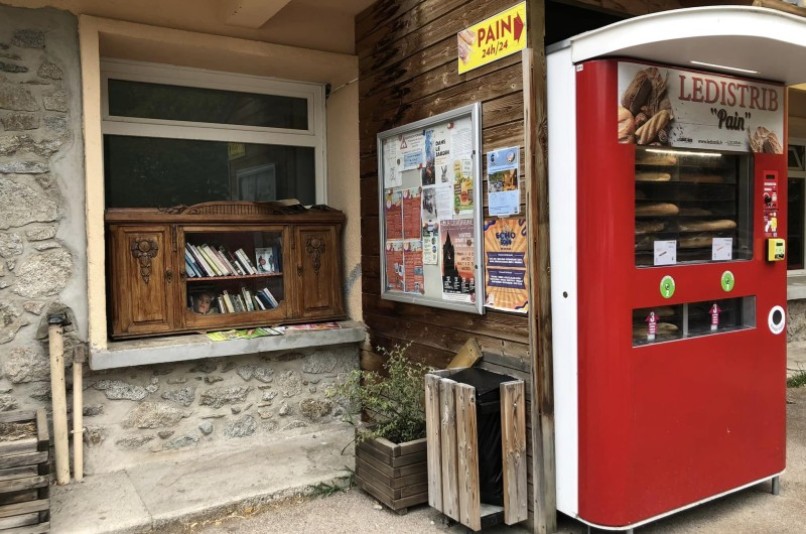 Book box - Place de la Mairie, PORTÉ-PUYMORENS | myBookBox by Cross-Media Concept, the collaborative directory of shared libraries