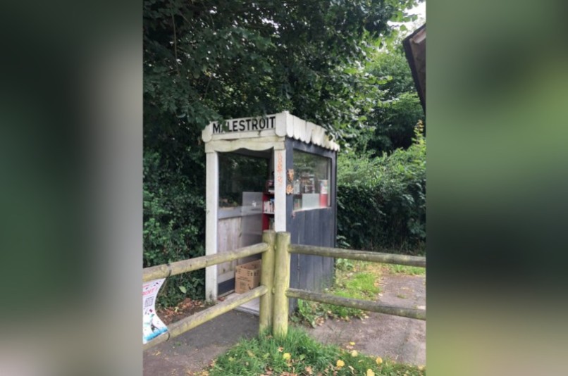 Boîte à livres - Chemin de l'Ecluse, MALESTROIT | myBookBox by Cross Media Concept, l'annuaire collaboratif des bibliothèques partagées