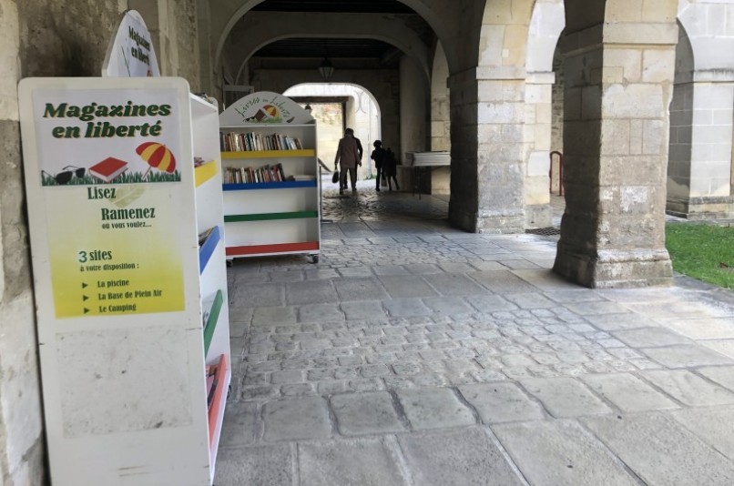 Book box - 10 Rue du Minage, COGNAC | myBookBox by Cross-Media Concept, the collaborative directory of shared libraries