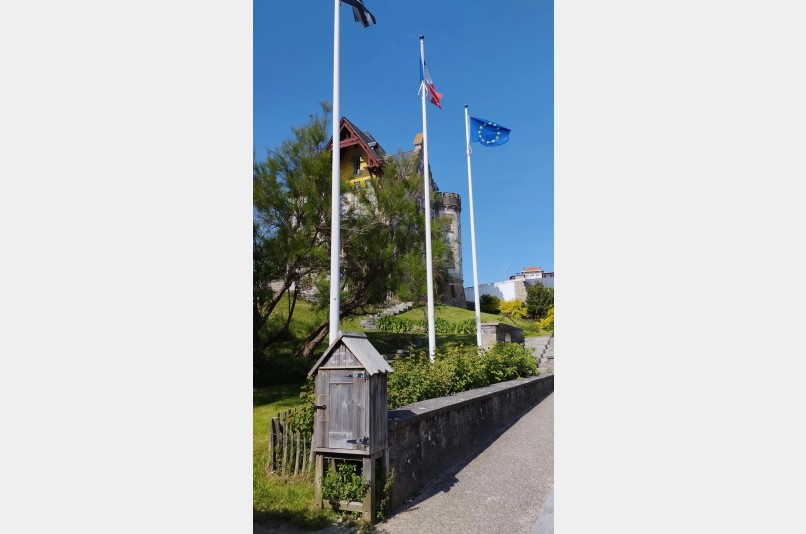 Bo&icirc;te &agrave; livres - Boulevard du G&eacute;n&eacute;ral de Gaulle, SAINT-LUNAIRE | myBookBox by Cross Media Concept, l'annuaire collaboratif des biblioth&egrave;ques partag&eacute;es