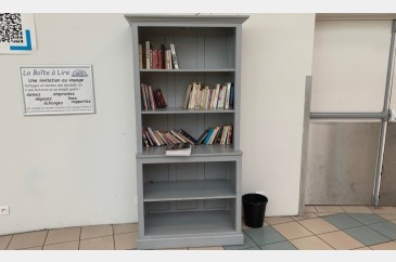 Boîte à livres - 68 Avenue du 11 Novembre 1918, ROCHEFORT | myBookBox by Cross Media Concept, l'annuaire collaboratif des bibliothèques partagées
