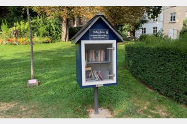Boîte à livres - Jardins de la Mairie, MELUN | myBookBox by Cross Media Concept, l'annuaire collaboratif des bibliothèques partagées