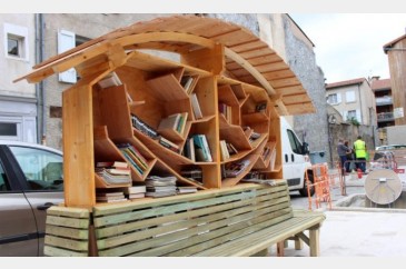 Boîte à livres - Place Bernard Jammes, LE PUY-EN-VELAY | myBookBox by Cross Media Concept, l'annuaire collaboratif des bibliothèques partagées