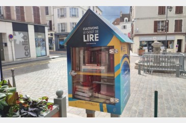 Boîte à livres - 2 Place du Marché, COULOMMIERS | myBookBox by Cross Media Concept, l'annuaire collaboratif des bibliothèques partagées