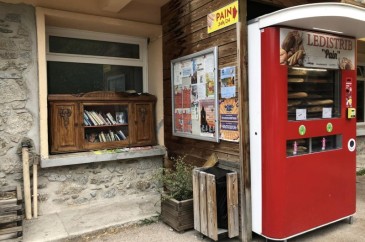 Boîte à livres - Place de la Mairie, PORTÉ-PUYMORENS | myBookBox by Cross Media Concept, l'annuaire collaboratif des bibliothèques partagées
