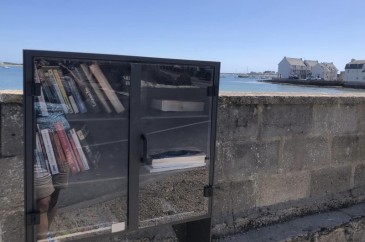 Boîte à livres - Plage de la Côte Rouge, PORT-LOUIS | myBookBox by Cross Media Concept, l'annuaire collaboratif des bibliothèques partagées