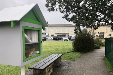 Boîte à livres - Place du Marché, GALGON | myBookBox by Cross Media Concept, l'annuaire collaboratif des bibliothèques partagées