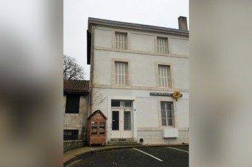 Boîte à livres - 3 Route de Limoges, CHARROUX | myBookBox by Cross Media Concept, l'annuaire collaboratif des bibliothèques partagées