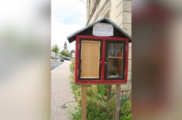 Boîte à livres - 6 Aillas le Grand, AILLAS | myBookBox by Cross Media Concept, l'annuaire collaboratif des bibliothèques partagées