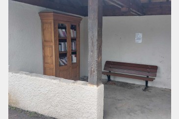 Boîte à livres - Mairie, CURIENNE | myBookBox by Cross Media Concept, l'annuaire collaboratif des bibliothèques partagées