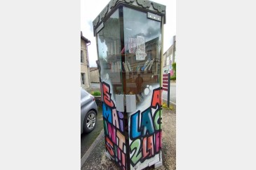 Bo&icirc;te &agrave; livres - Place de l'Abb&eacute; Jallet, LA MOTHE-SAINT-H&Eacute;RAY | myBookBox by Cross Media Concept, l'annuaire collaboratif des biblioth&egrave;ques partag&eacute;es